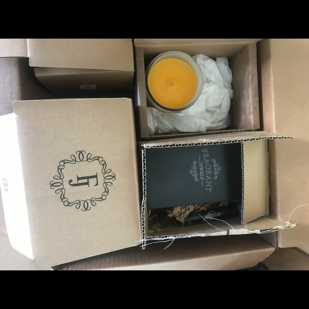 Fragrant Jewel Candle - Picture 3 of 8